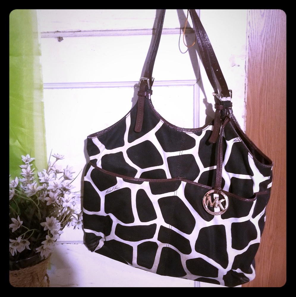 MICHAEL KORS large shoulder bag